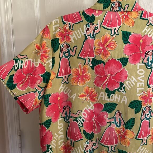 Hearts of palm size 10 aloha tropical flower button down blouse. Easy care. - Picture 7 of 9